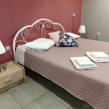 Cozy Apartment Near To The Airport Kouvaras Екстер'єр фото
