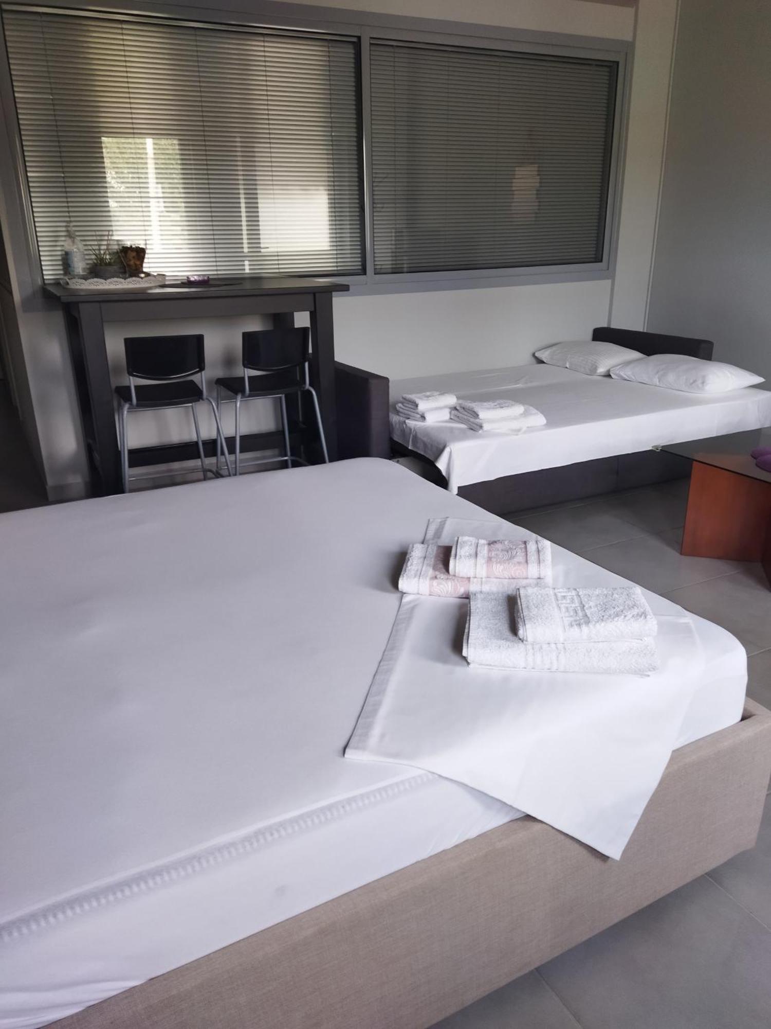 Cozy Apartment Near To The Airport Kouvaras Екстер'єр фото
