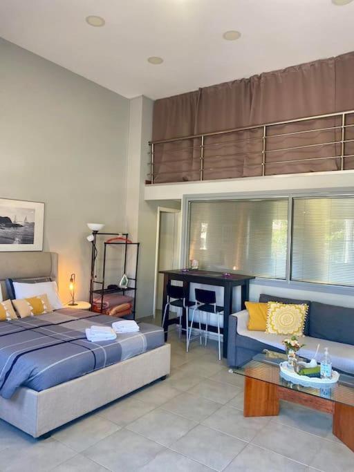 Cozy Apartment Near To The Airport Kouvaras Екстер'єр фото